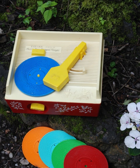 Vintage Fisher Price Record Player: How all toys should be made!